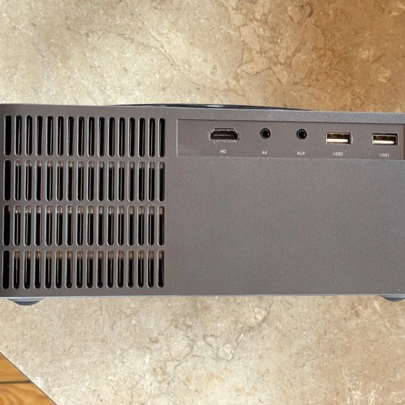 Ultimea Apollo P40 Projector - Picture 4 of 8